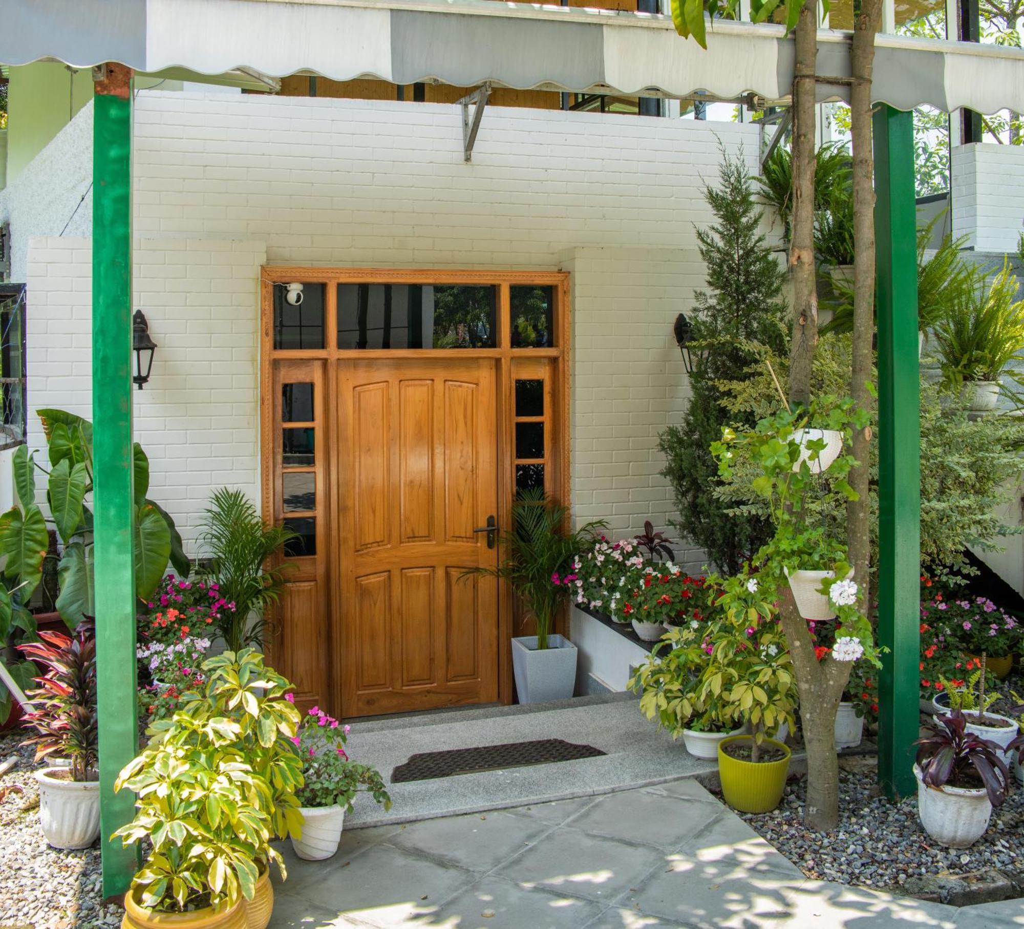 Saraiville- Luxury Riverside Cottages เดห์ราดุน ภายนอก รูปภาพ