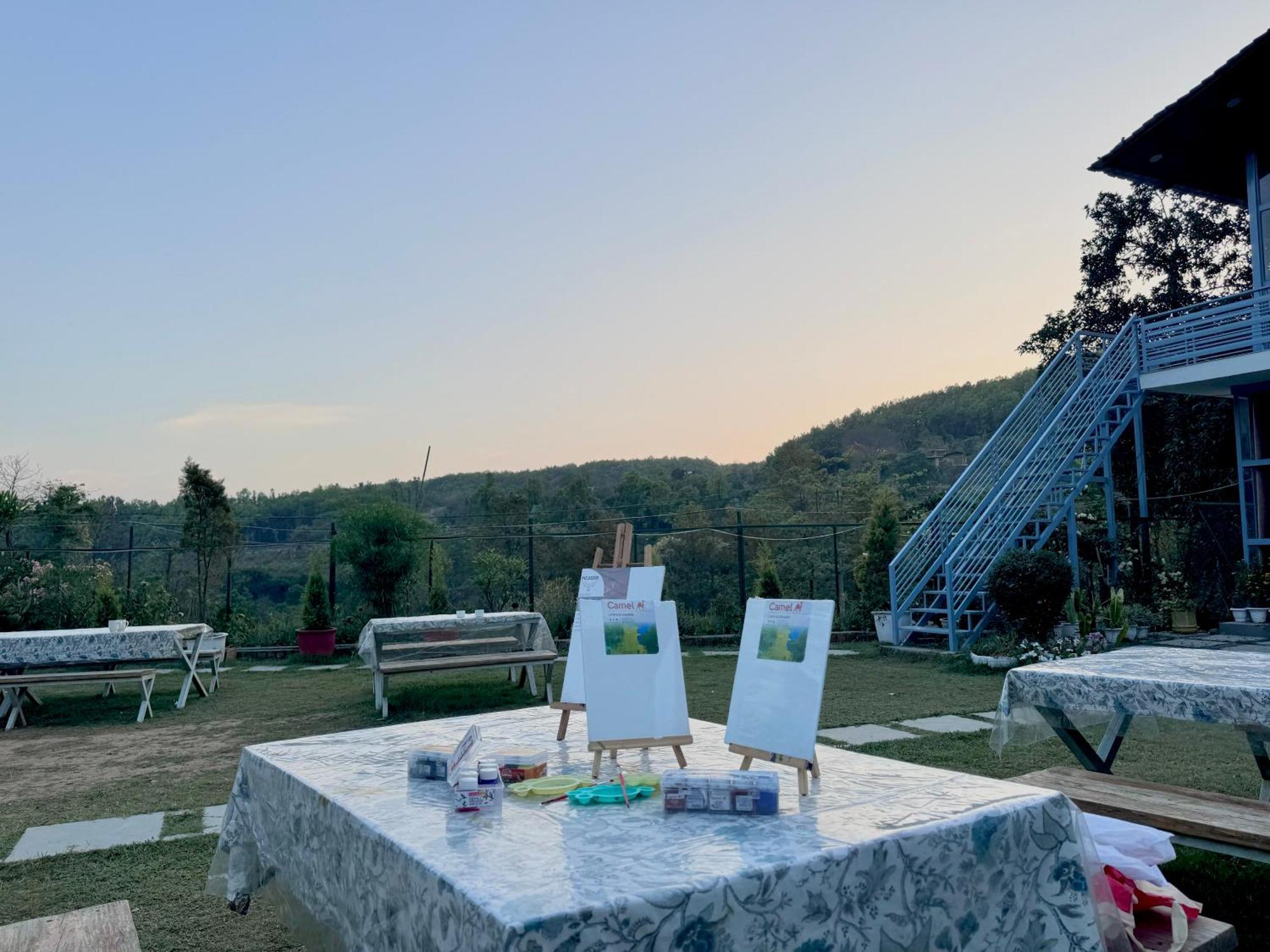 Saraiville- Luxury Riverside Cottages เดห์ราดุน ภายนอก รูปภาพ