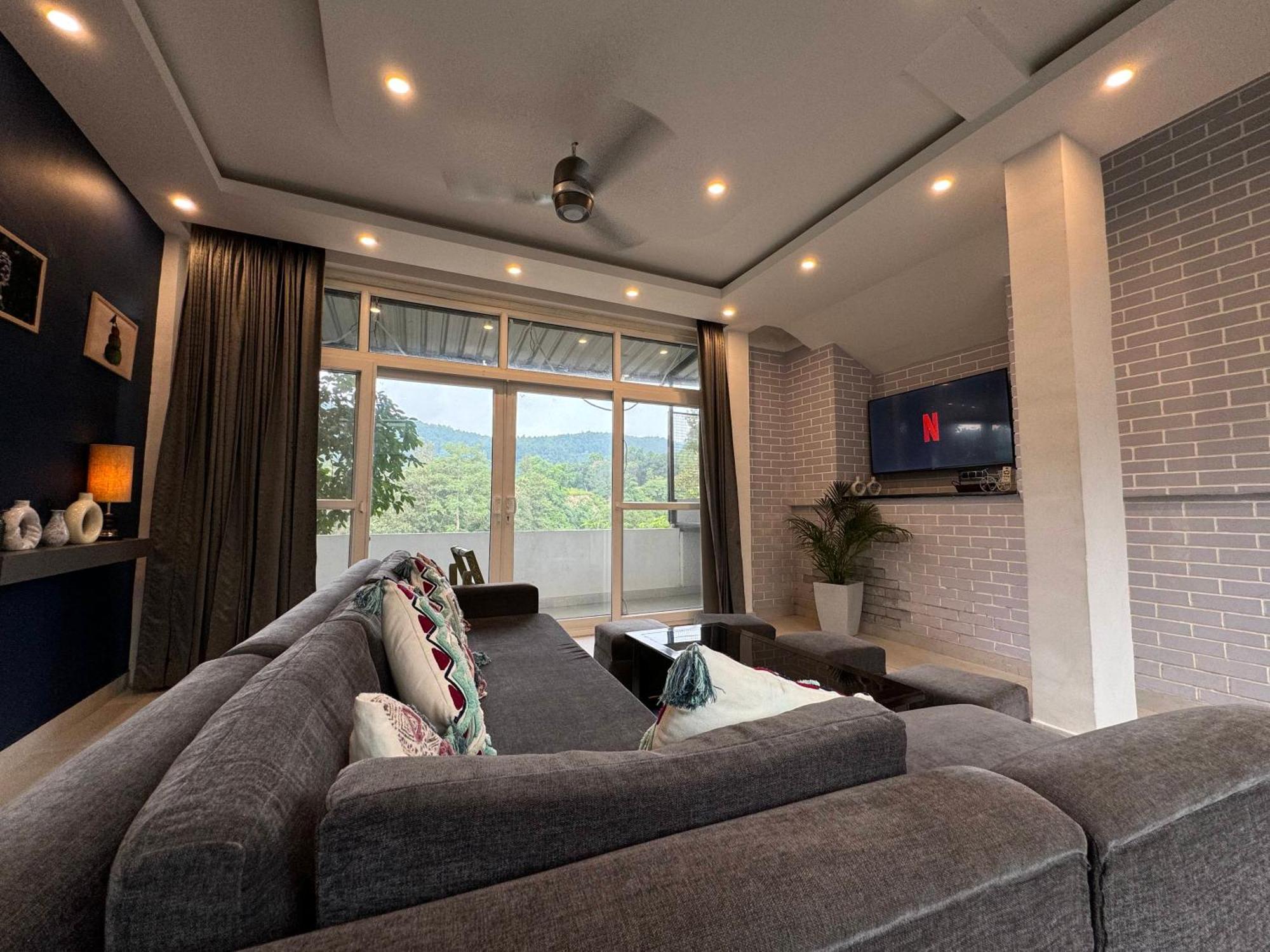 Saraiville- Luxury Riverside Cottages เดห์ราดุน ภายนอก รูปภาพ