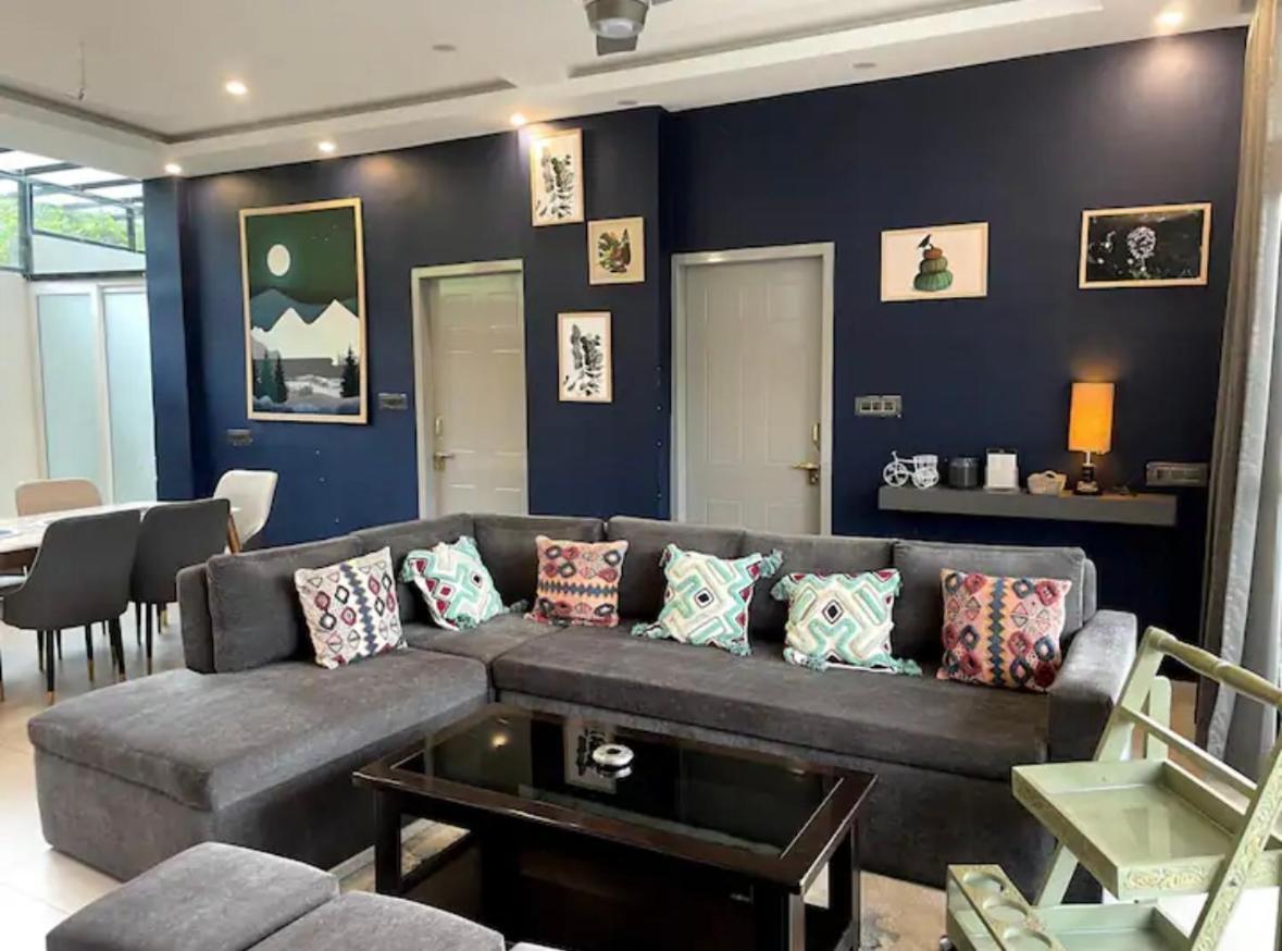 Saraiville- Luxury Riverside Cottages เดห์ราดุน ภายนอก รูปภาพ