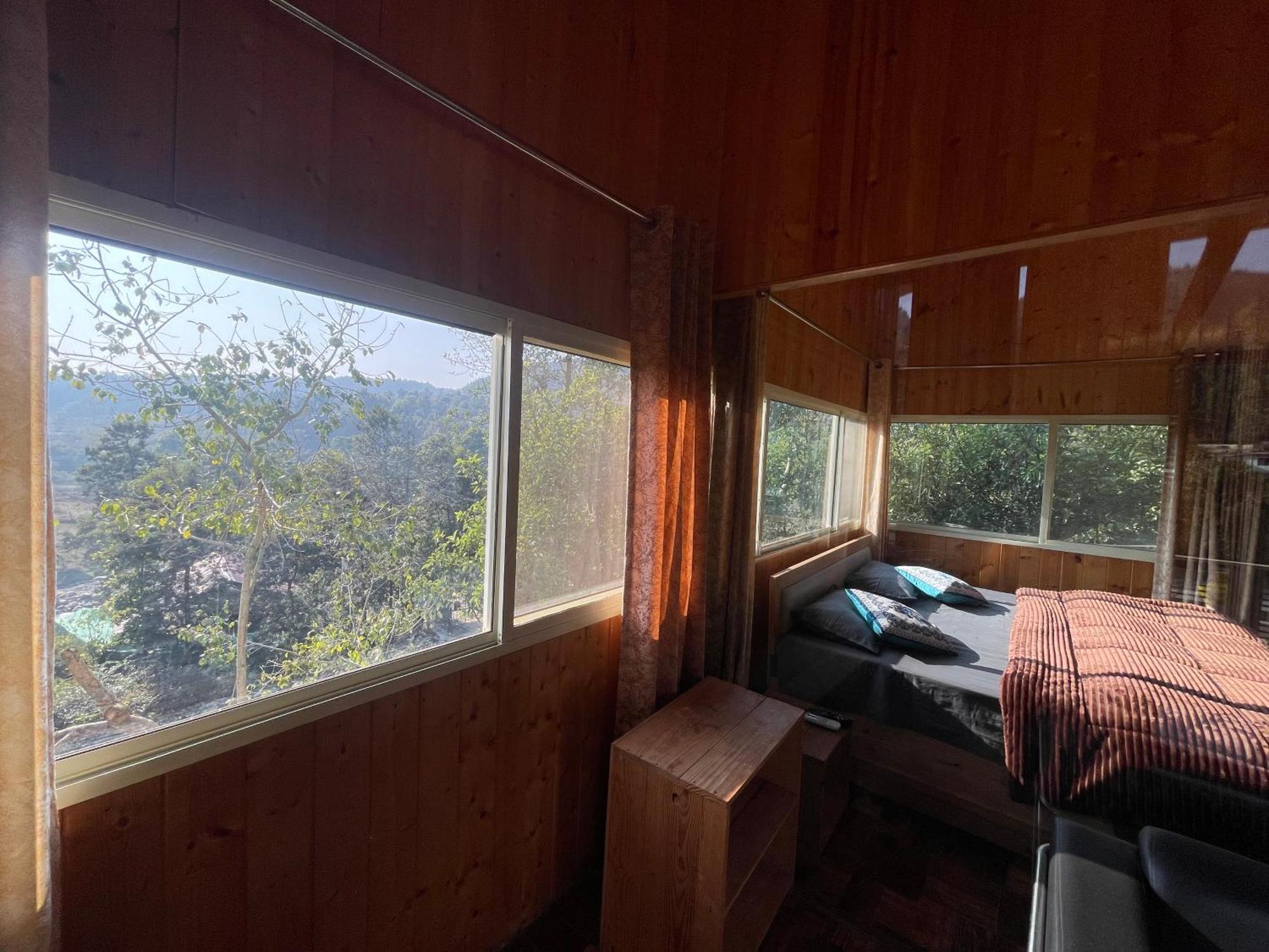 Saraiville- Luxury Riverside Cottages เดห์ราดุน ภายนอก รูปภาพ